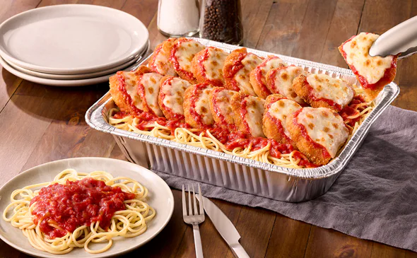 Chicken Parmigiana family meal from Olive Garden menu for 4 to 6 people