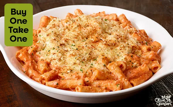 Five cheese ziti al forno baked pasta from Olive Garden menu cheesy Italian dish