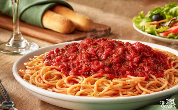 Spaghetti with marinara sauce vegetarian pasta from Olive Garden menu