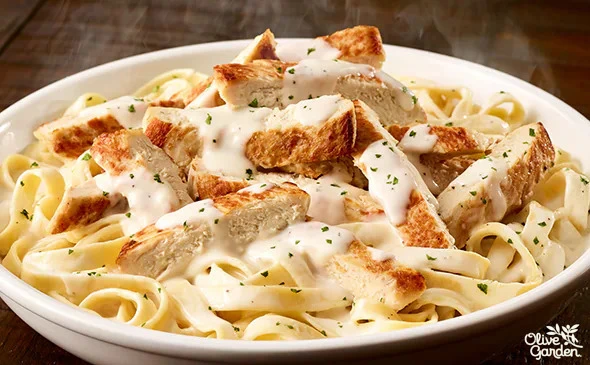 Olive garden Chicken Alfredo pasta
