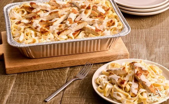 Chicken Alfredo catering menu at olive garden
